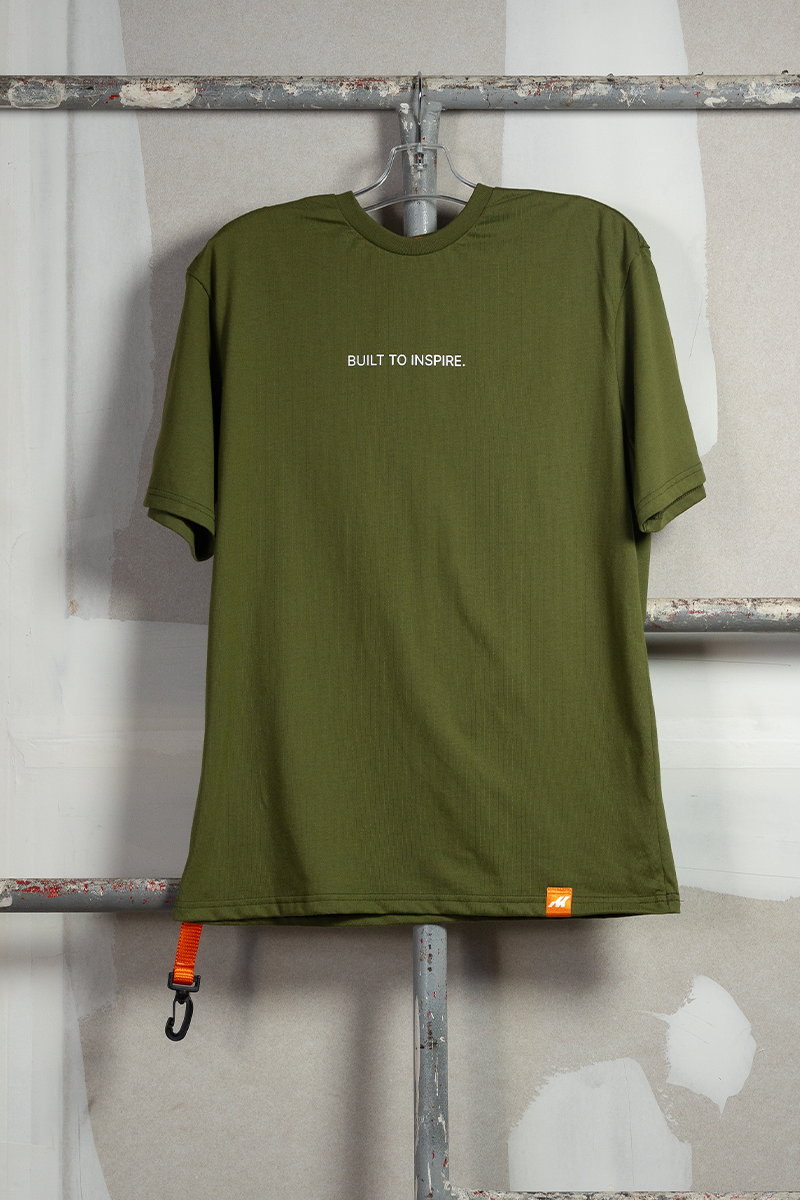 T-SHIRT BUILT TO INSPIRE - GREEN